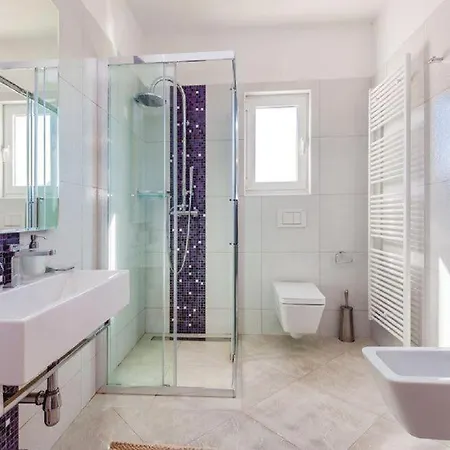 Apartament Host