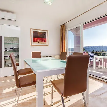 Apartmán Host