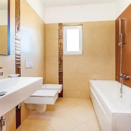 Host Apartmán *