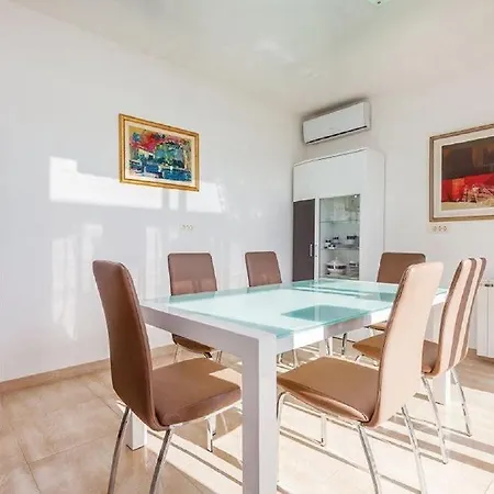 Apartmán Host
