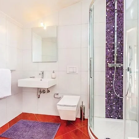 Host Apartmán *