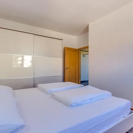 Host Apartmán